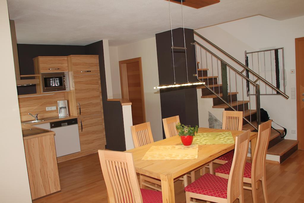Haus Sylvia Apartment Mariapfarr Room photo